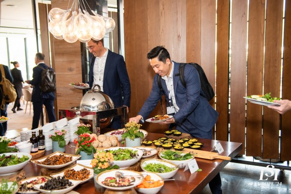 450 LSI Europe24 (Emily)