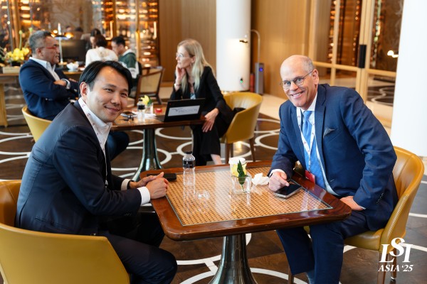 LSI ASIA DAY 1 - Roaming (BT) 294