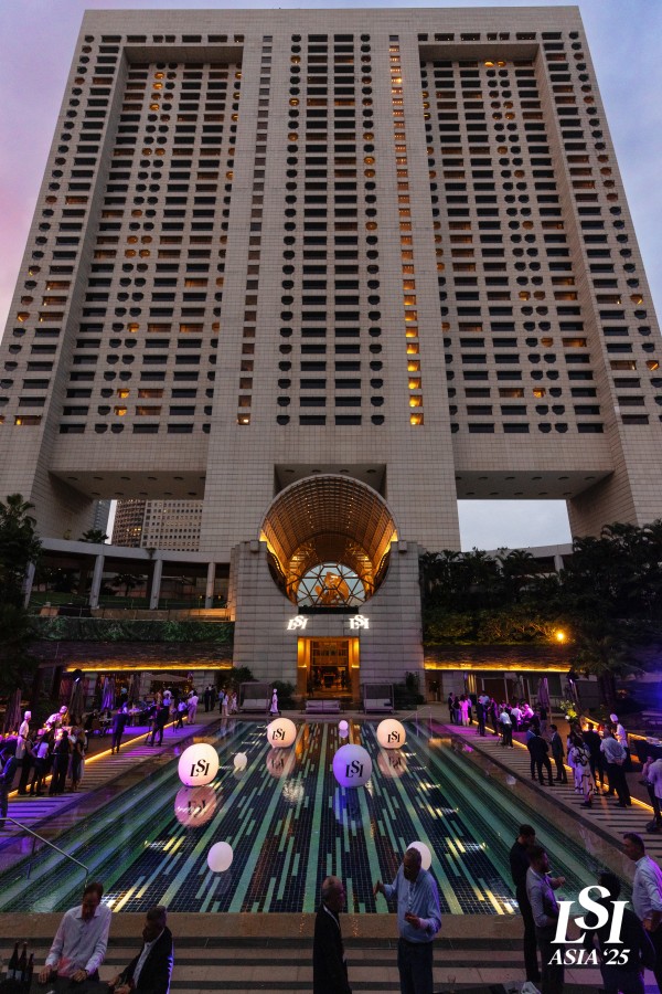 LSI ASIA DAY 1 - Roaming (BT) 438