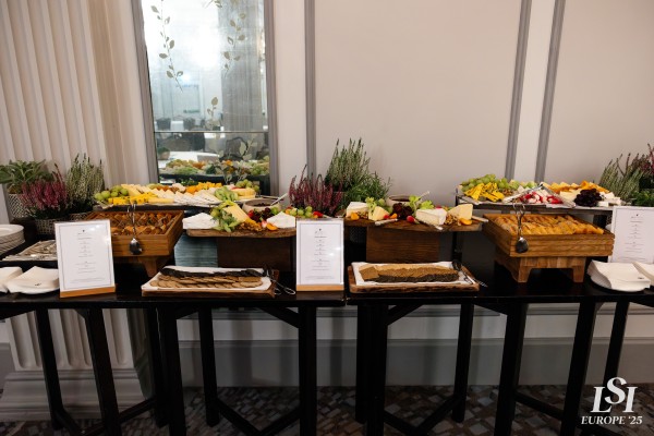 001 - DAY 1 - Unplugged Evening (Benny)