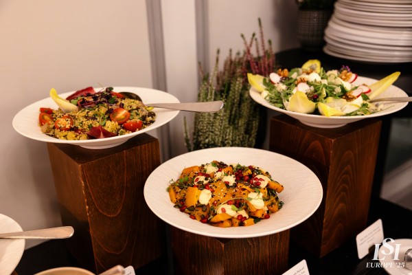 006 - DAY 2 - Private Lunch (Benny)