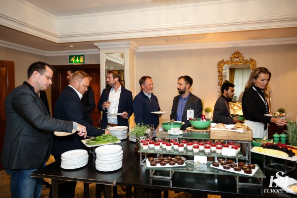 006 - DAY 3 - CEO Dinner (Benny)