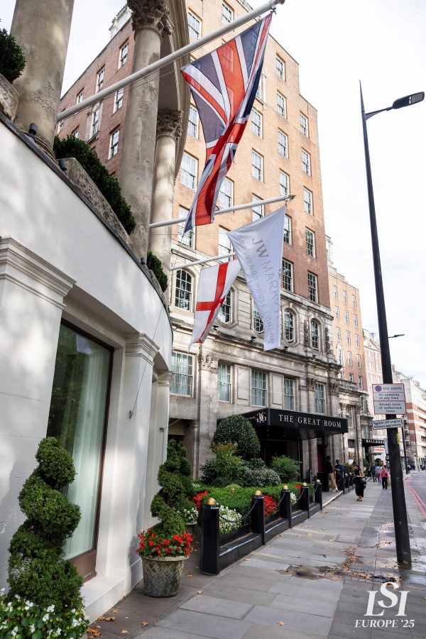 07-09-25 LSI Europe Gala Dinner (ADAM)-2