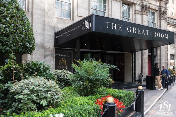 07-09-25 LSI Europe Gala Dinner (ADAM)-3