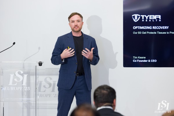 08-09-25 LSI Europe Track 1 Day 1 (ADAM)-113