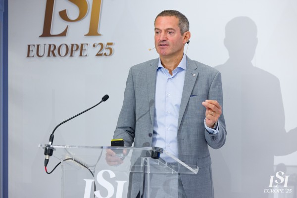 08-09-25 LSI Europe Track 1 Day 1 (ADAM)-228