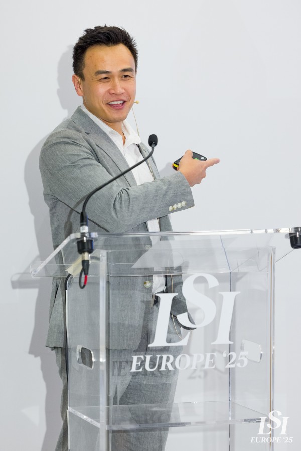 08-09-25 LSI Europe Track 1 Day 1 (ADAM)-260