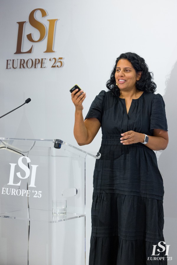 08-09-25 LSI Europe Track 1 Day 1 (ADAM)-316