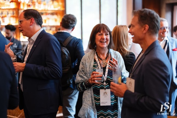 027 - DAY 2 - Bar & Quiz (Benny)